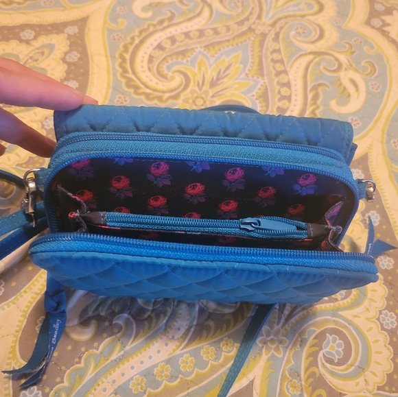 VERA BRADLEY Crossbody/Clutch Great condition - Picture 5 of 6